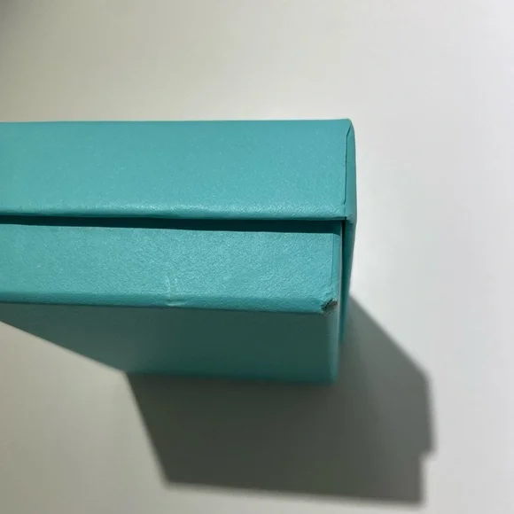 Tiffany Box - Picture 2 of 6